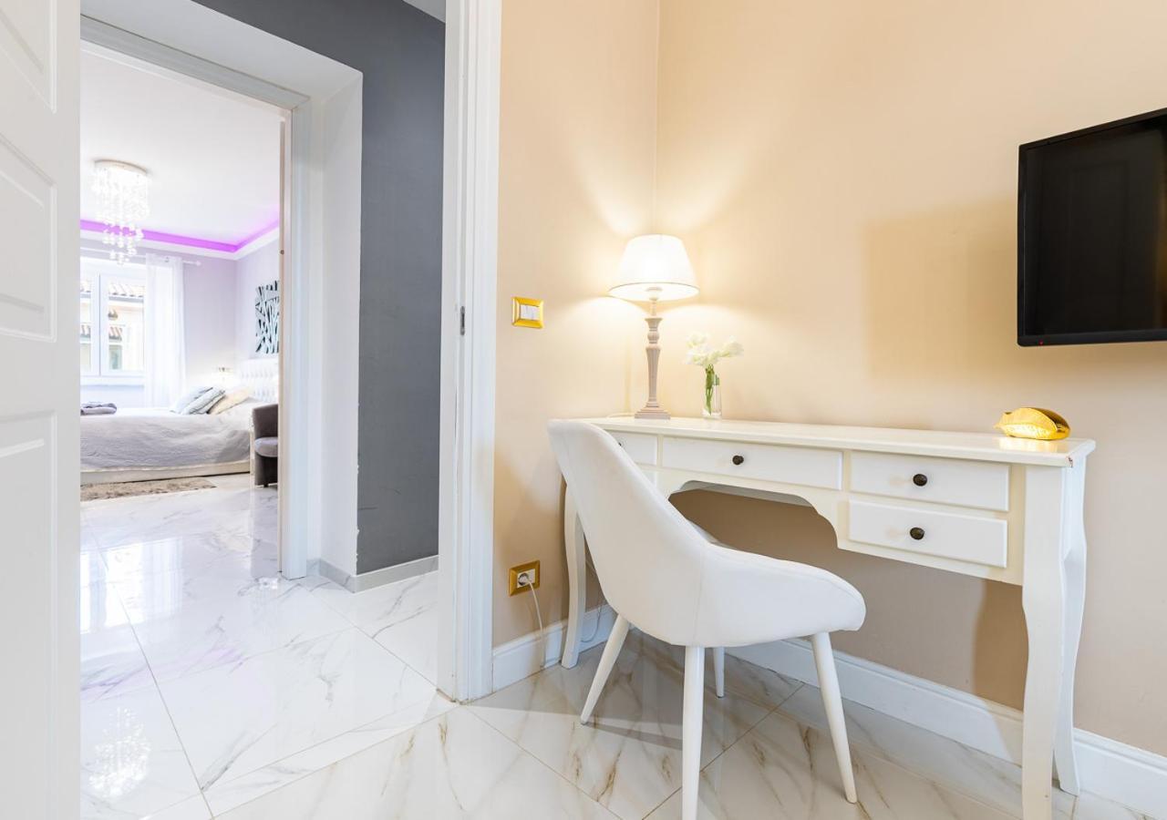 Elegant Suite - In Centro Portanuova Turin Exterior photo